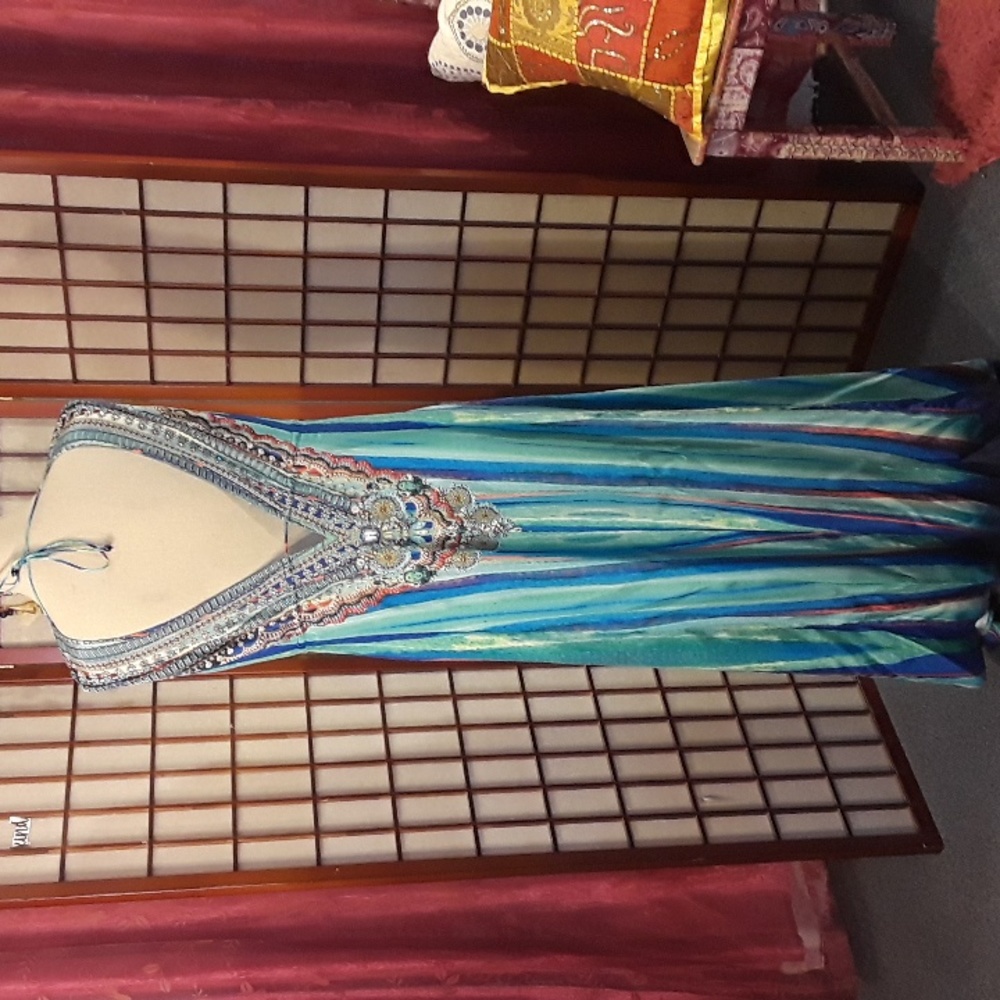 #021 Beautiful Altered COS Dress - Picture 9 of 17